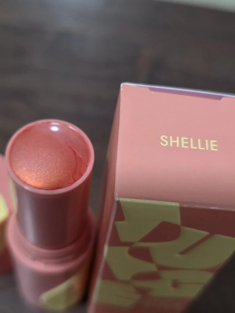 Benefit Juice Stick Dewy Gel Blush Shellie (Warm seashell-pink) Pls See Pics